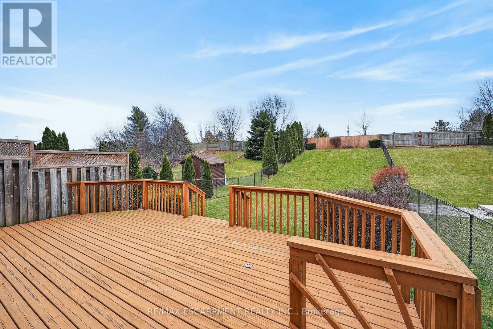 26 Conrad Place, Grimsby, Ontario  L3M 5S5 - Photo 9 - X12895914