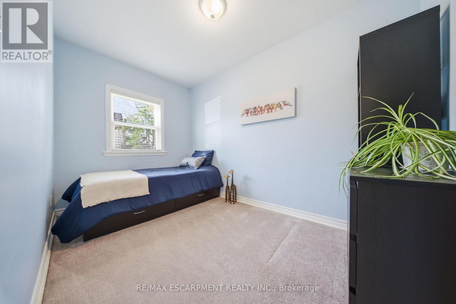 36 Queensdale Avenue W, Hamilton, Ontario  L9C 1B5 - Photo 13 - X12895994