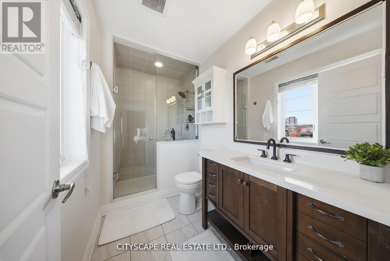 28 Celano Drive, Hamilton, Ontario  L8B 1V3 - Photo 37 - X12896012