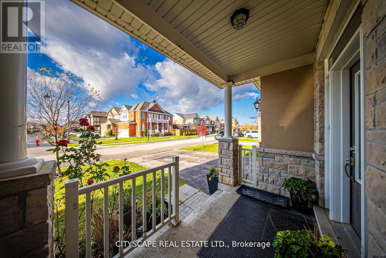 28 Celano Drive, Hamilton, Ontario  L8B 1V3 - Photo 5 - X12896012