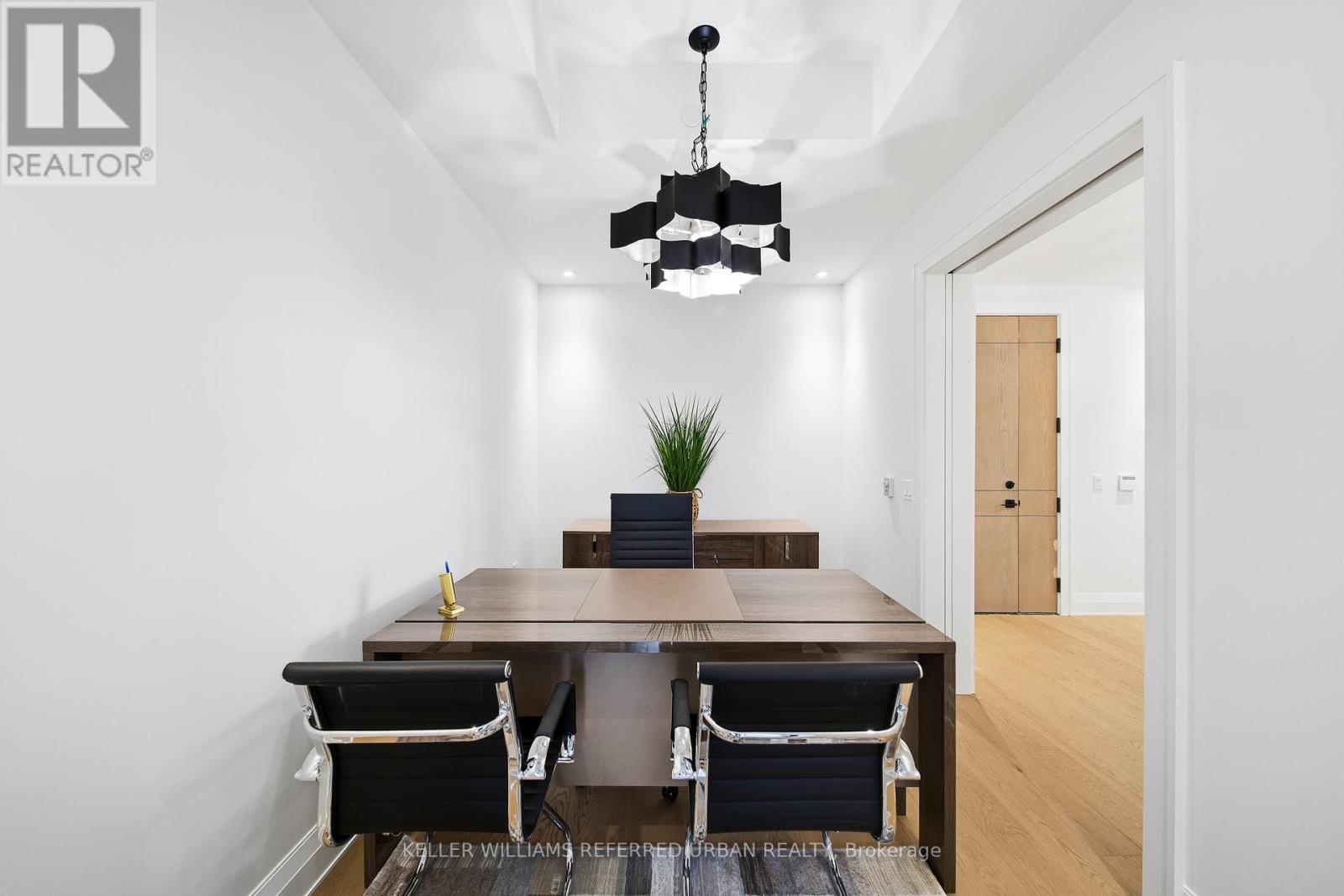 607 - 2 Forest Hill Road, Toronto, Ontario  M4V 0B7 - Photo 14 - C12745404