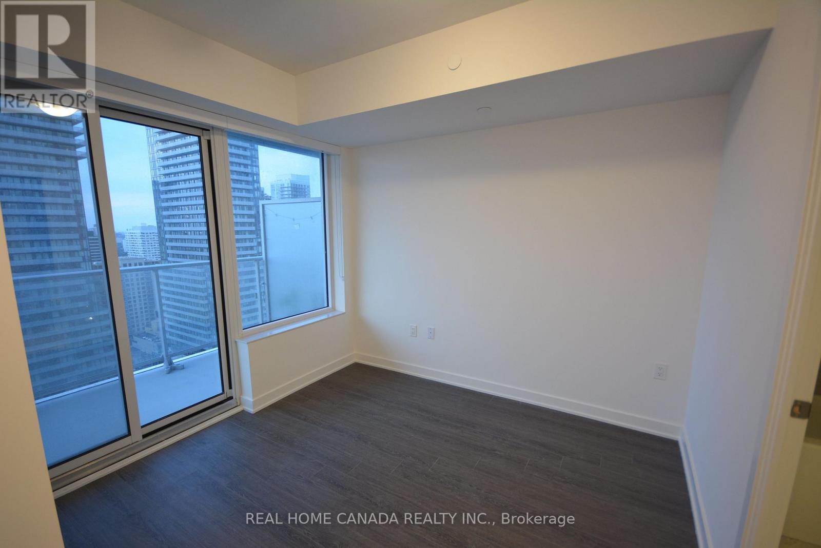 2704 - 195 Redpath Avenue, Toronto, Ontario  M4P 0E4 - Photo 12 - C12858766