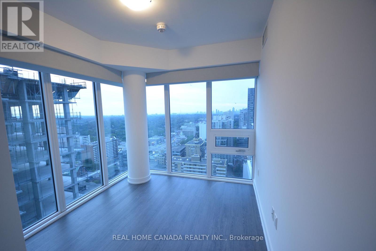 2704 - 195 Redpath Avenue, Toronto, Ontario  M4P 0E4 - Photo 3 - C12858766