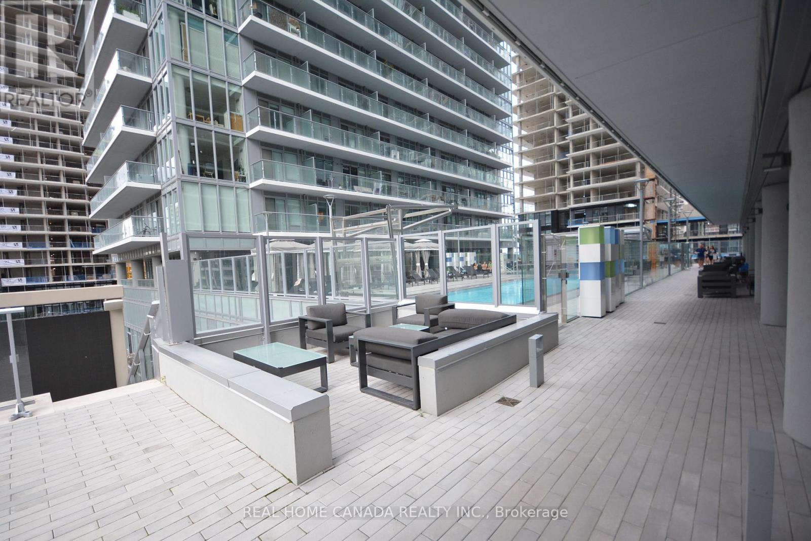 2704 - 195 Redpath Avenue, Toronto, Ontario  M4P 0E4 - Photo 4 - C12858766