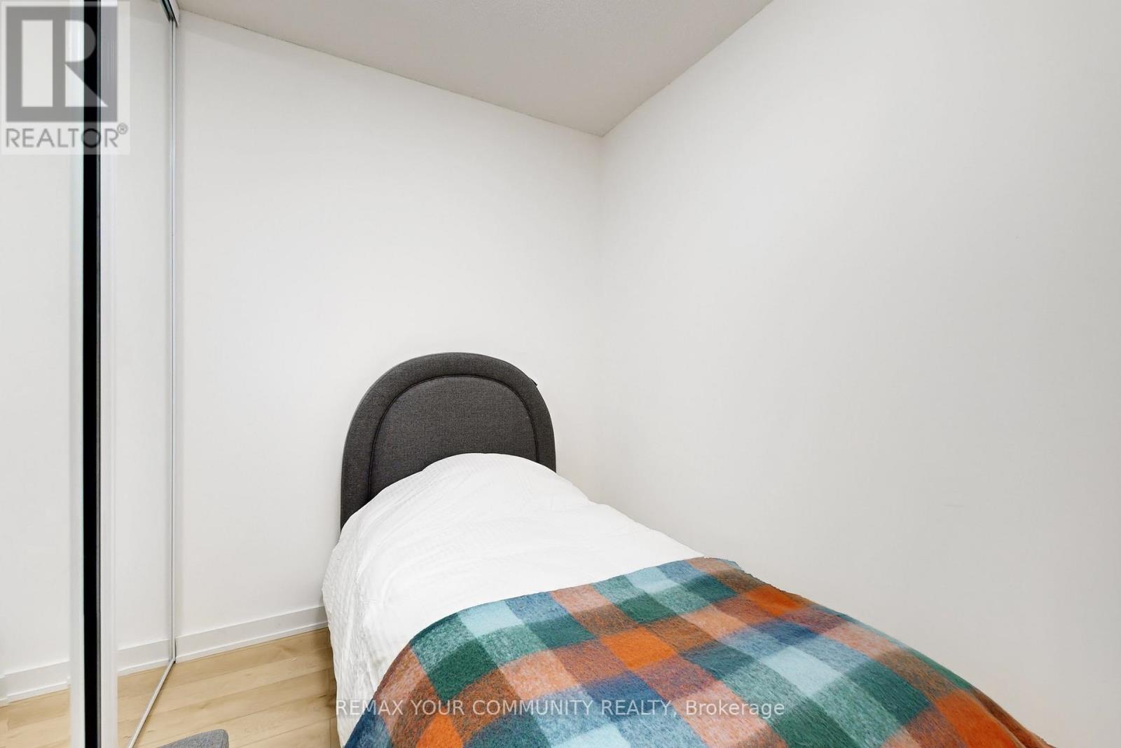 1602 - 30 Canterbury Place, Toronto, Ontario  M2N 0B9 - Photo 23 - C12892342