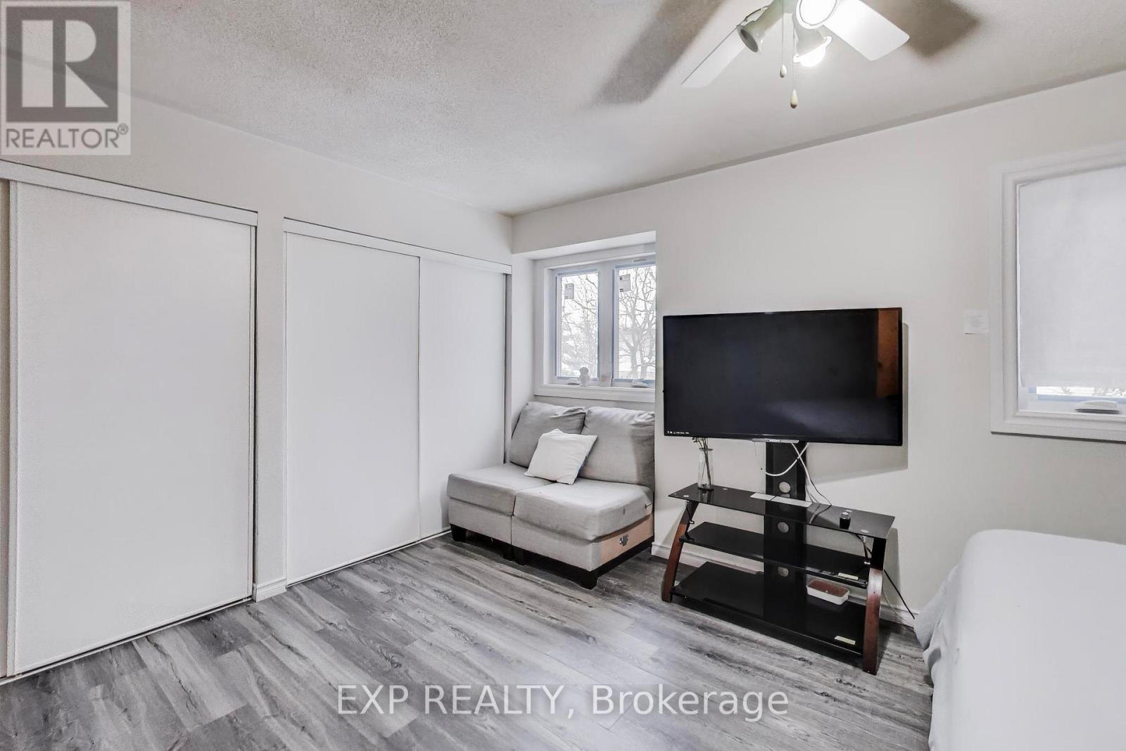 83 Wickstead Court, Brampton (Sandringham-Wellington), Ontario  L6R 1N8 - Photo 13 - W12895974