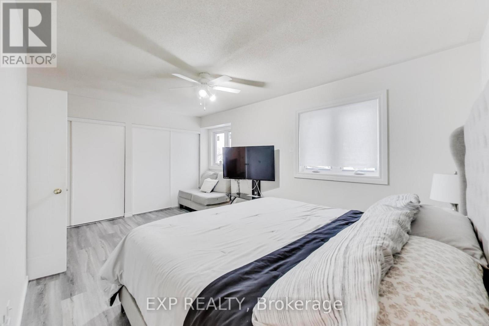 83 Wickstead Court, Brampton (Sandringham-Wellington), Ontario  L6R 1N8 - Photo 12 - W12895974