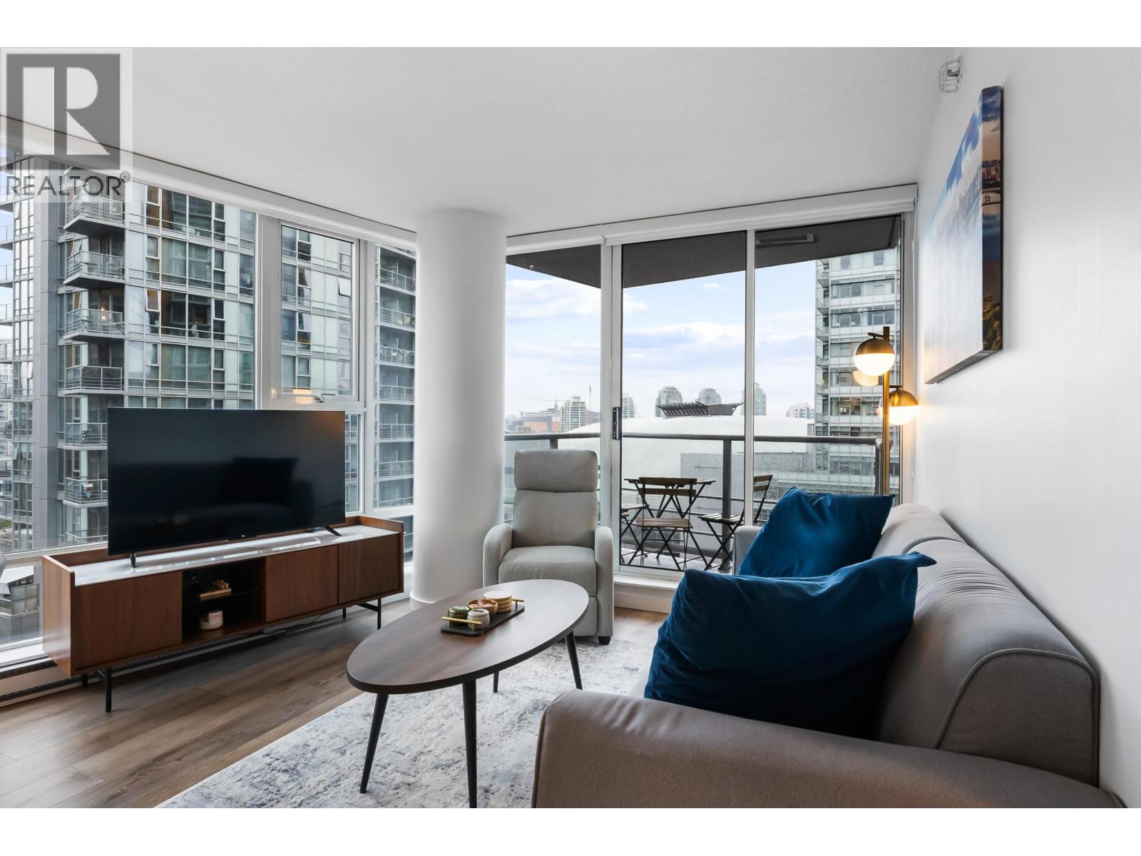 908 668 Citadel Parade, Vancouver, British Columbia  V6B 1W6 - Photo 5 - R3101039