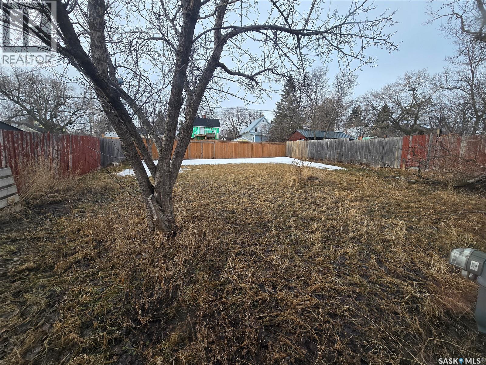 336 2nd Avenue Se, Weyburn, Saskatchewan  S4H 1X1 - Photo 13 - SK030735