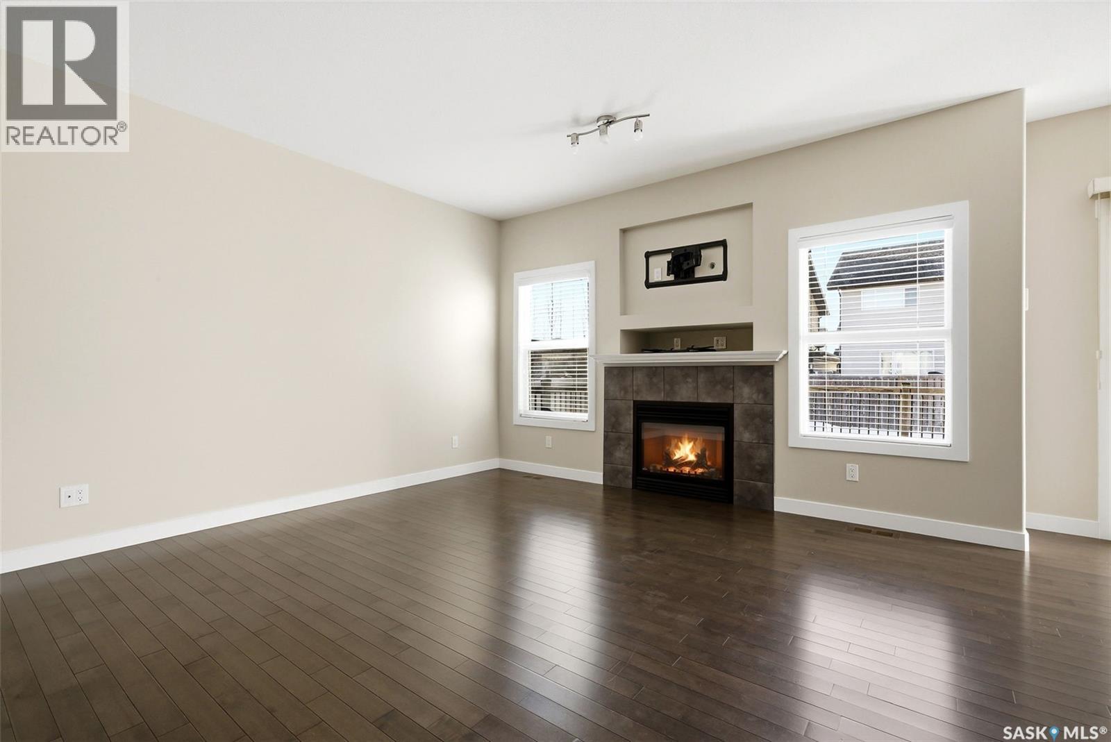 3105 Elgaard Drive, Regina, Saskatchewan  S4X 0K3 - Photo 4 - SK030560