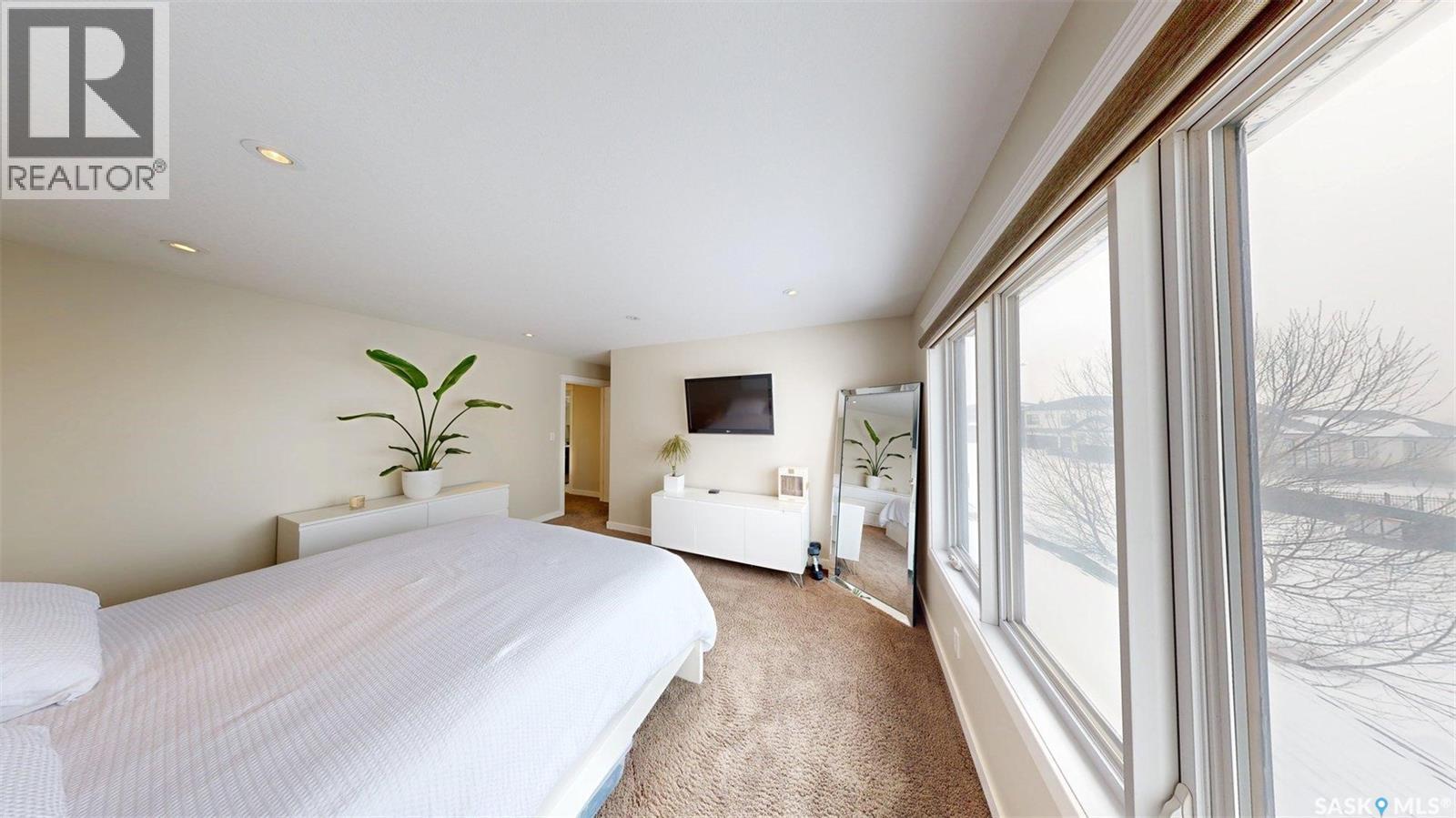 221 Brookview Drive, Regina, Saskatchewan  S4Y 0B2 - Photo 19 - SK030556