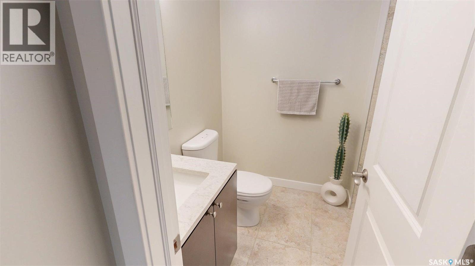 221 Brookview Drive, Regina, Saskatchewan  S4Y 0B2 - Photo 31 - SK030556