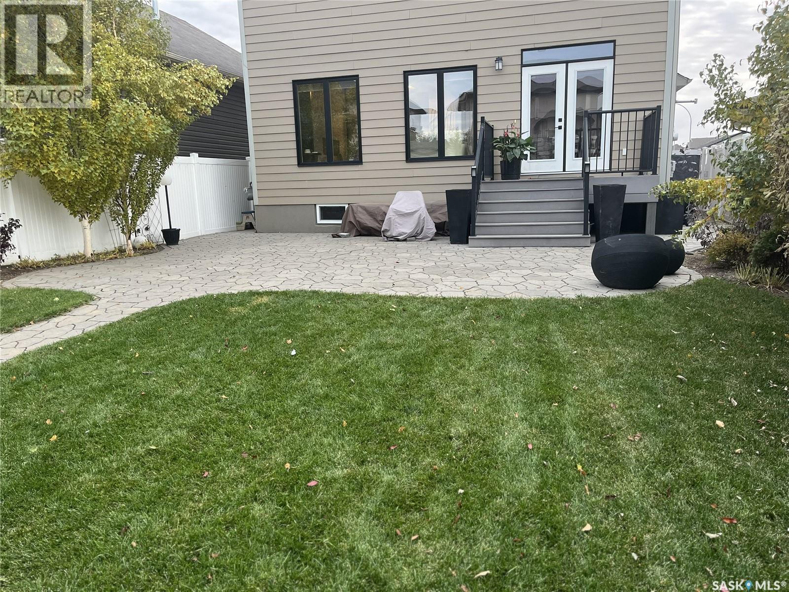 221 Brookview Drive, Regina, Saskatchewan  S4Y 0B2 - Photo 37 - SK030556