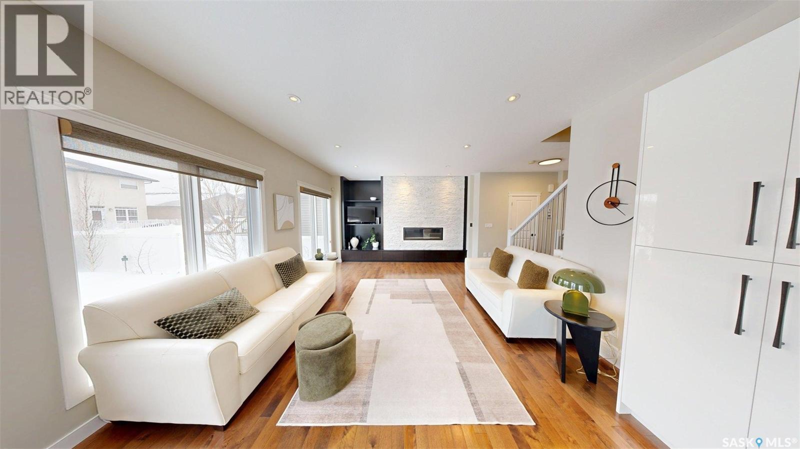 221 Brookview Drive, Regina, Saskatchewan  S4Y 0B2 - Photo 7 - SK030556