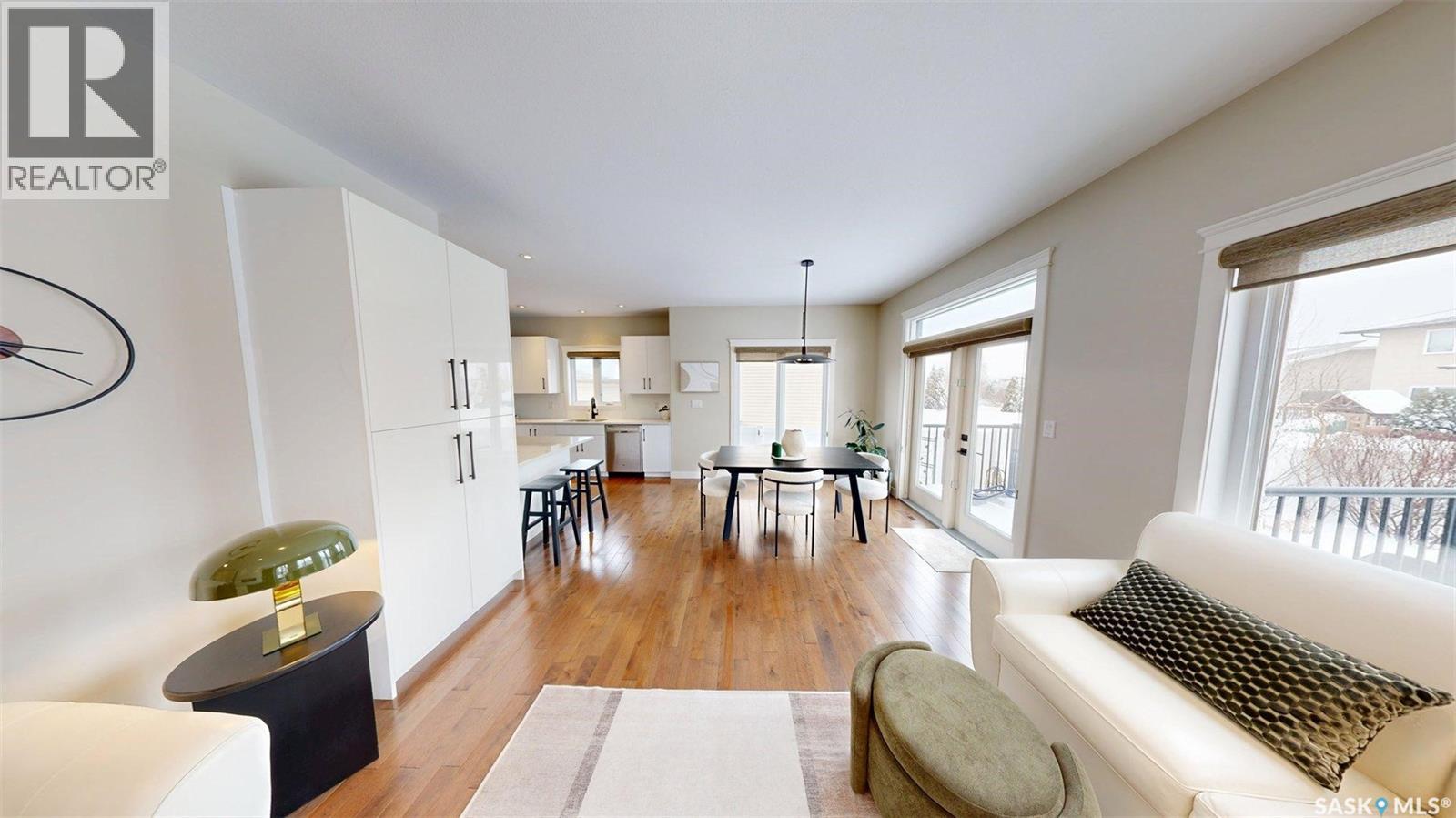 221 Brookview Drive, Regina, Saskatchewan  S4Y 0B2 - Photo 8 - SK030556