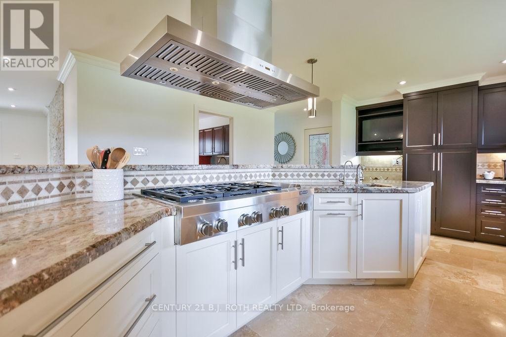 12 Noraline Avenue, Springwater, Ontario  L0L 1X1 - Photo 6 - S12726200