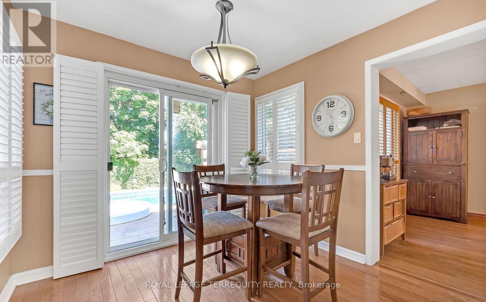 6164 Osprey Boulevard, Mississauga, Ontario  L5N 5W5 - Photo 9 - W12833106