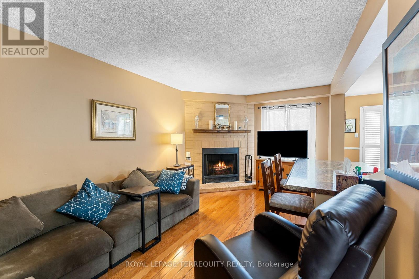 6164 Osprey Boulevard, Mississauga, Ontario  L5N 5W5 - Photo 5 - W12833106
