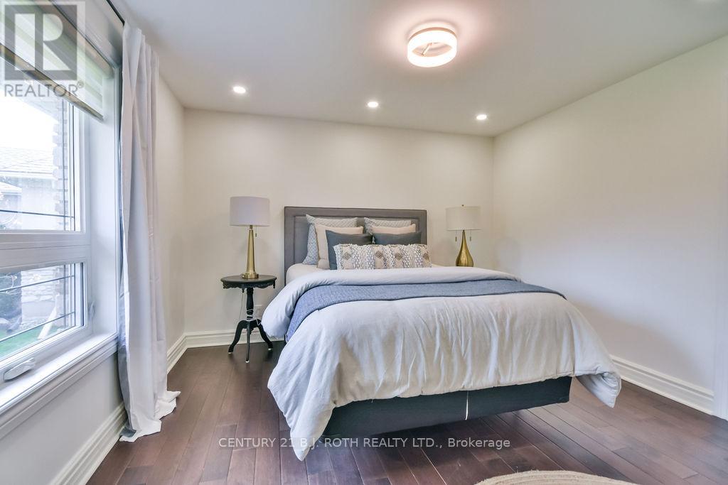 12 Noraline Avenue, Springwater, Ontario  L0L 1X1 - Photo 26 - S12726200