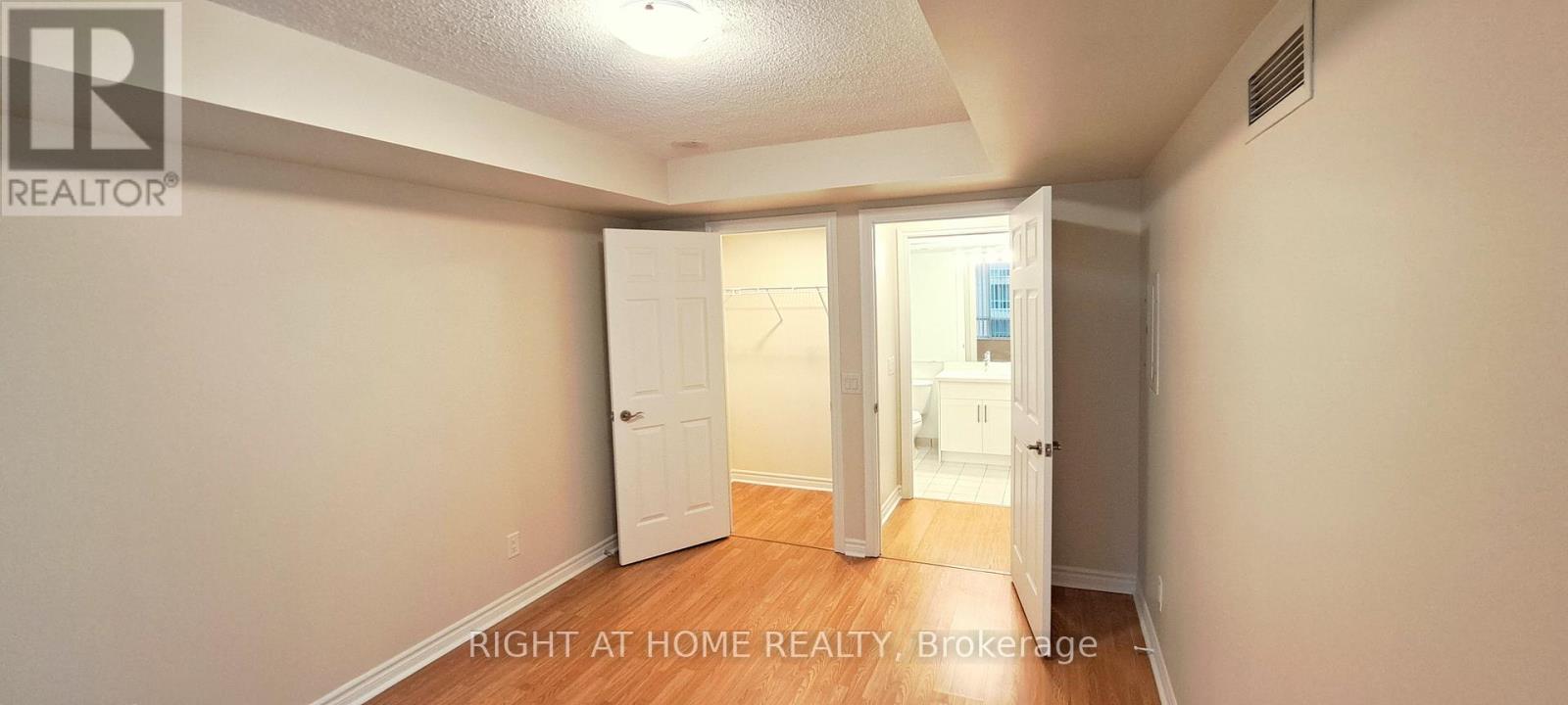 923 - 5233 Dundas Street W, Toronto, Ontario  M9B 6M1 - Photo 16 - W12885258