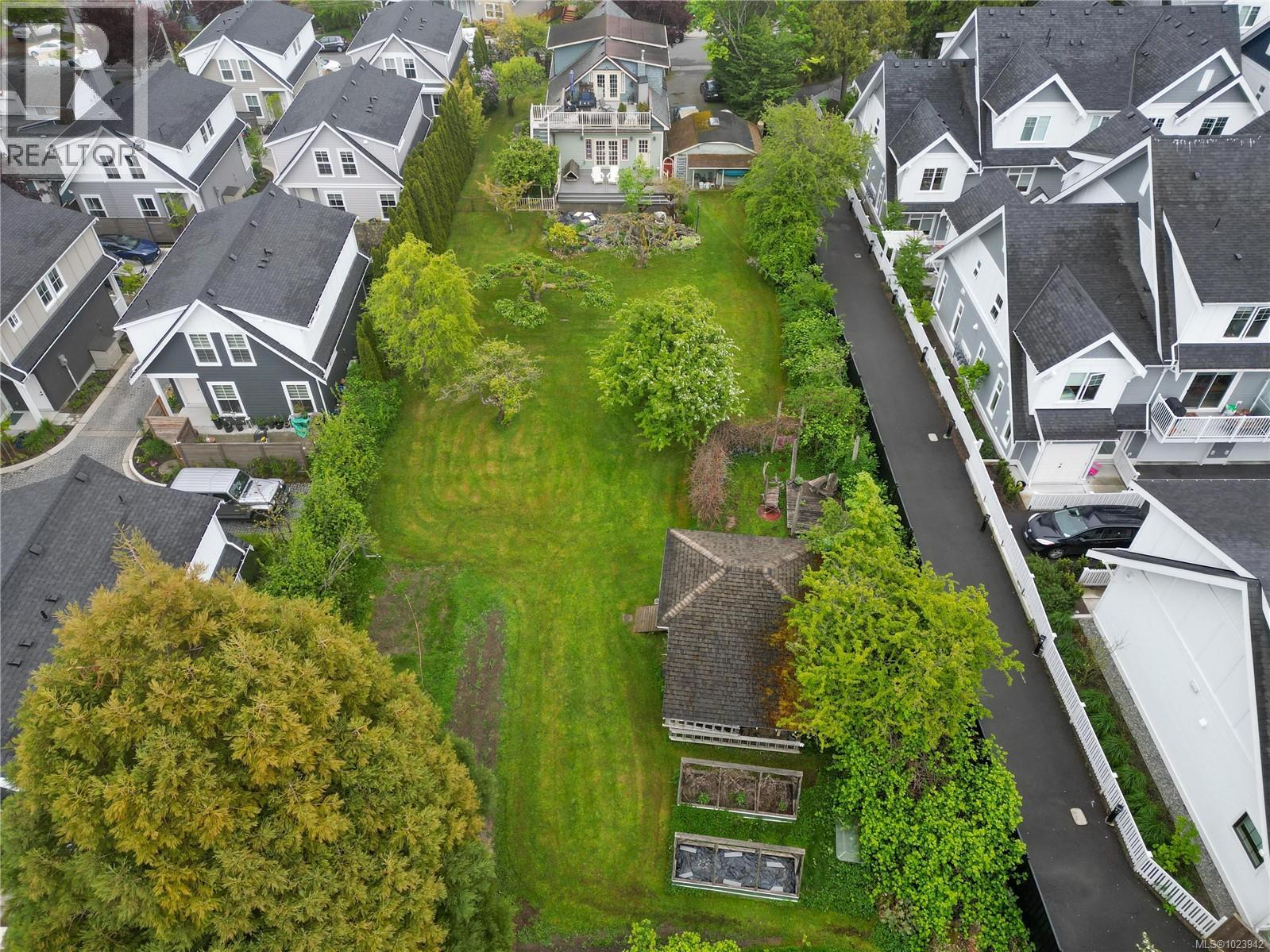 3106 Washington Ave, Victoria, British Columbia  V9A 1P6 - Photo 4 - 1023942