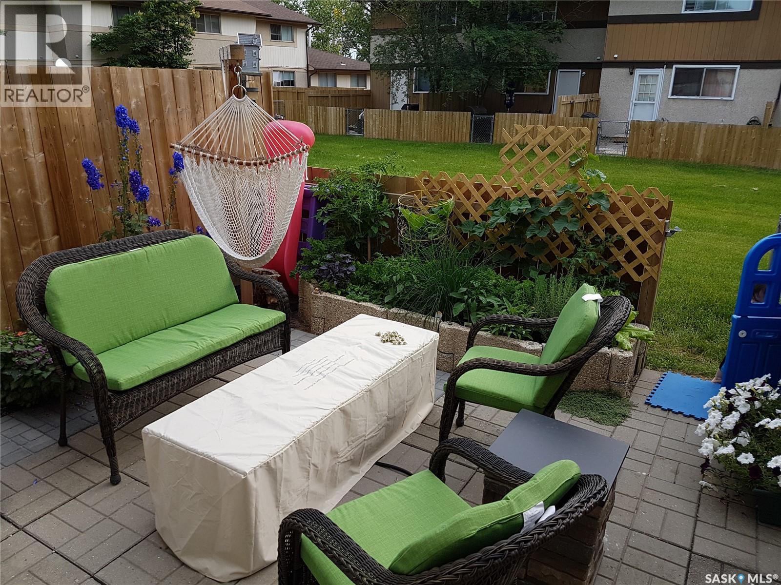 1358 Brown Street, Regina, Saskatchewan  S4N 5M3 - Photo 2 - SK030362