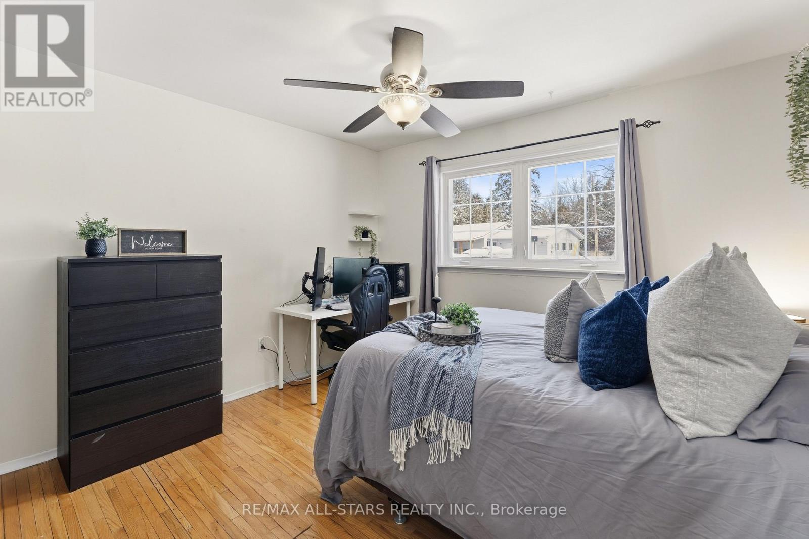 49 Kennedy Drive, Kawartha Lakes (Fenelon Falls), Ontario  K0M 1N0 - Photo 16 - X12896206