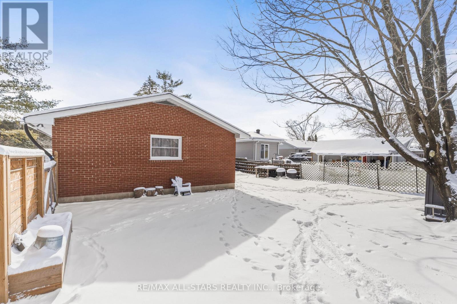 49 Kennedy Drive, Kawartha Lakes (Fenelon Falls), Ontario  K0M 1N0 - Photo 31 - X12896206
