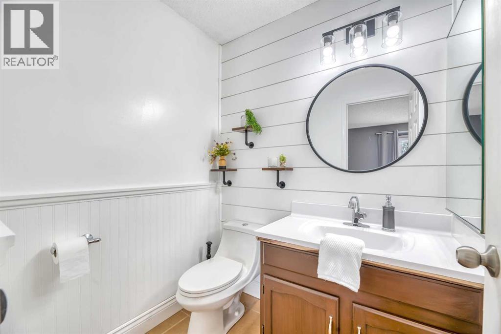 391 Scenic Glen Place Nw, Calgary, Alberta  T3L 1J5 - Photo 22 - A2285174