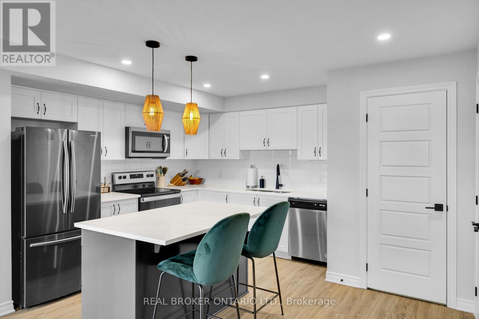 405 Pilot Private, Ottawa, Ontario  K2V 0S3 - Photo 9 - X12896086