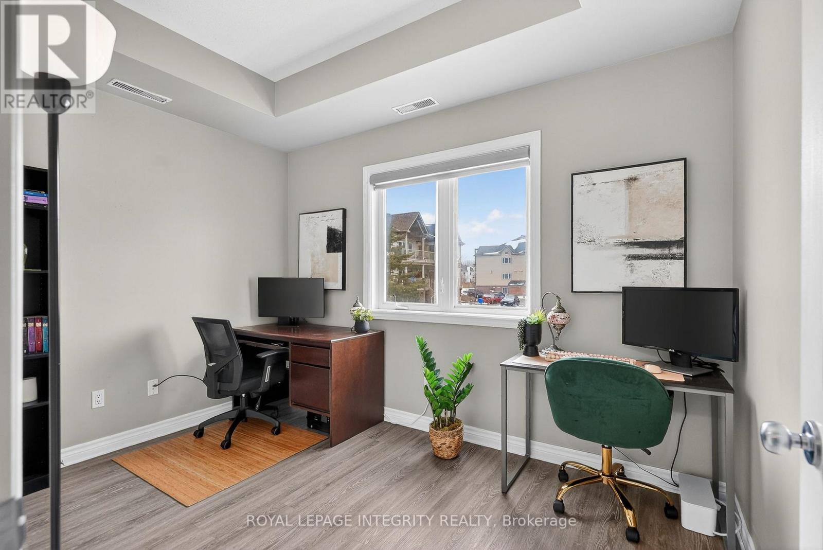 E - 156 Waterbridge Drive, Ottawa, Ontario  K2G 7C6 - Photo 18 - X12896234