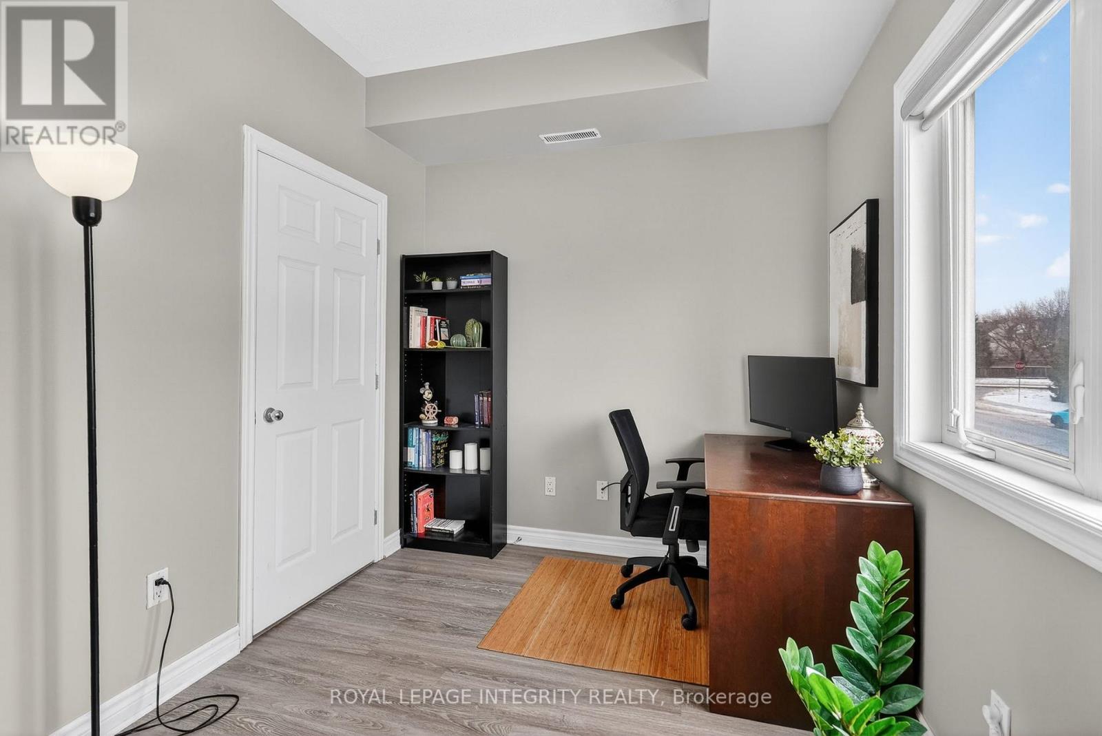 E - 156 Waterbridge Drive, Ottawa, Ontario  K2G 7C6 - Photo 19 - X12896234