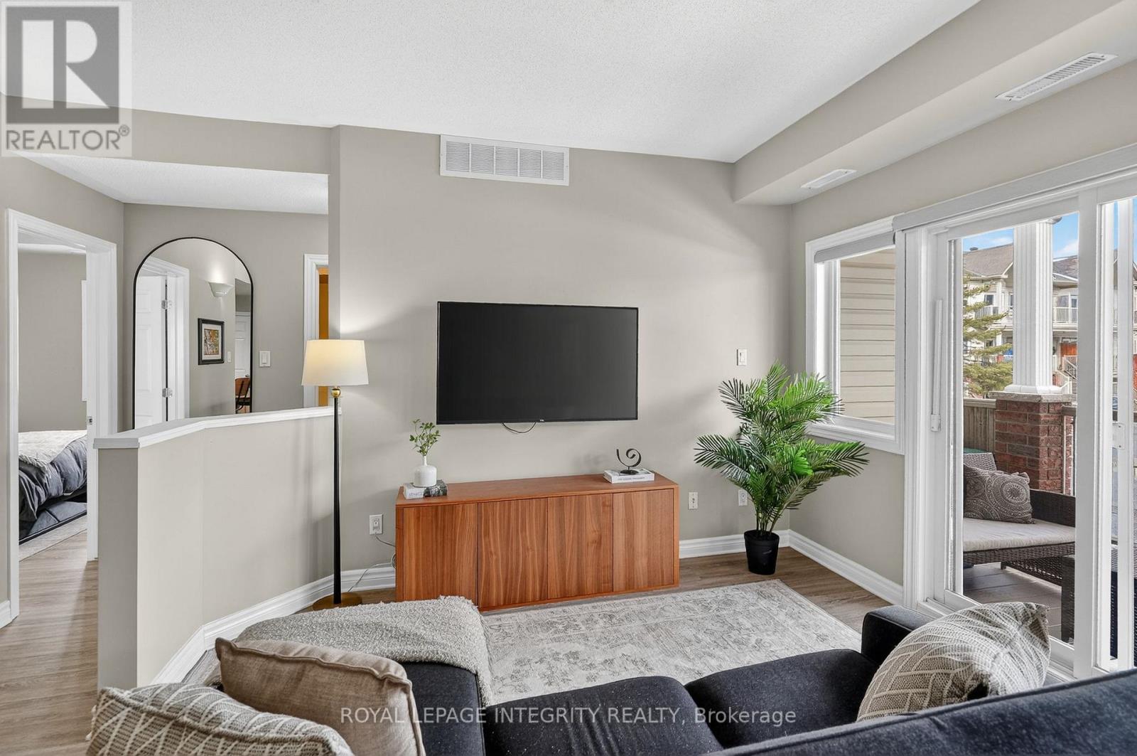 E - 156 Waterbridge Drive, Ottawa, Ontario  K2G 7C6 - Photo 22 - X12896234