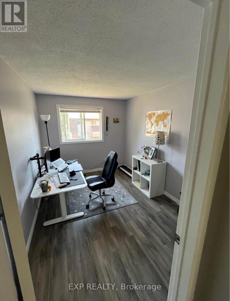 135 - 20 A Sonnet Crescent Crescent, Ottawa, Ontario  K2H 8W7 - Photo 11 - X12896244