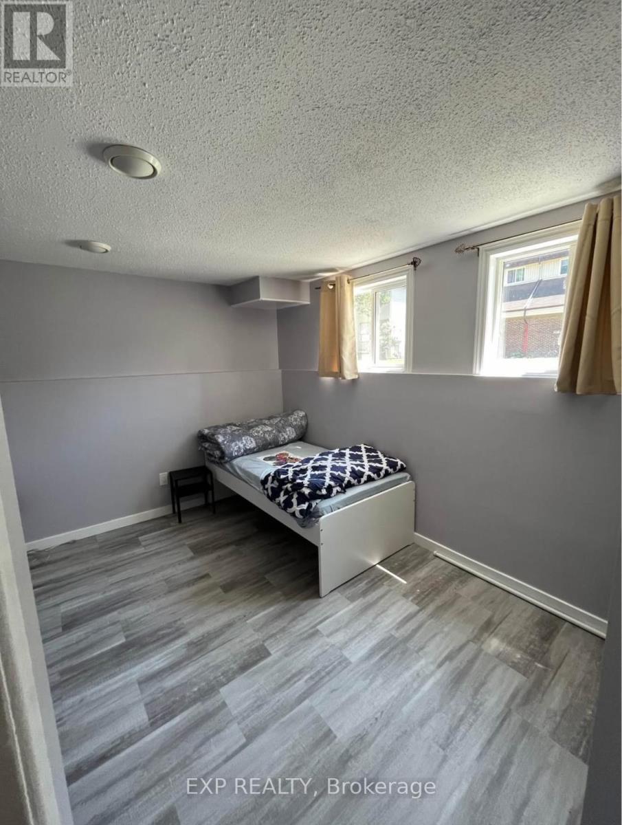 135 - 20 A Sonnet Crescent Crescent, Ottawa, Ontario  K2H 8W7 - Photo 12 - X12896244