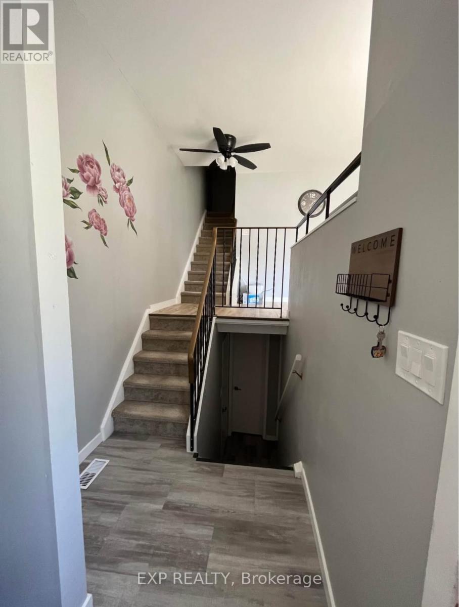 135 - 20 A Sonnet Crescent Crescent, Ottawa, Ontario  K2H 8W7 - Photo 7 - X12896244