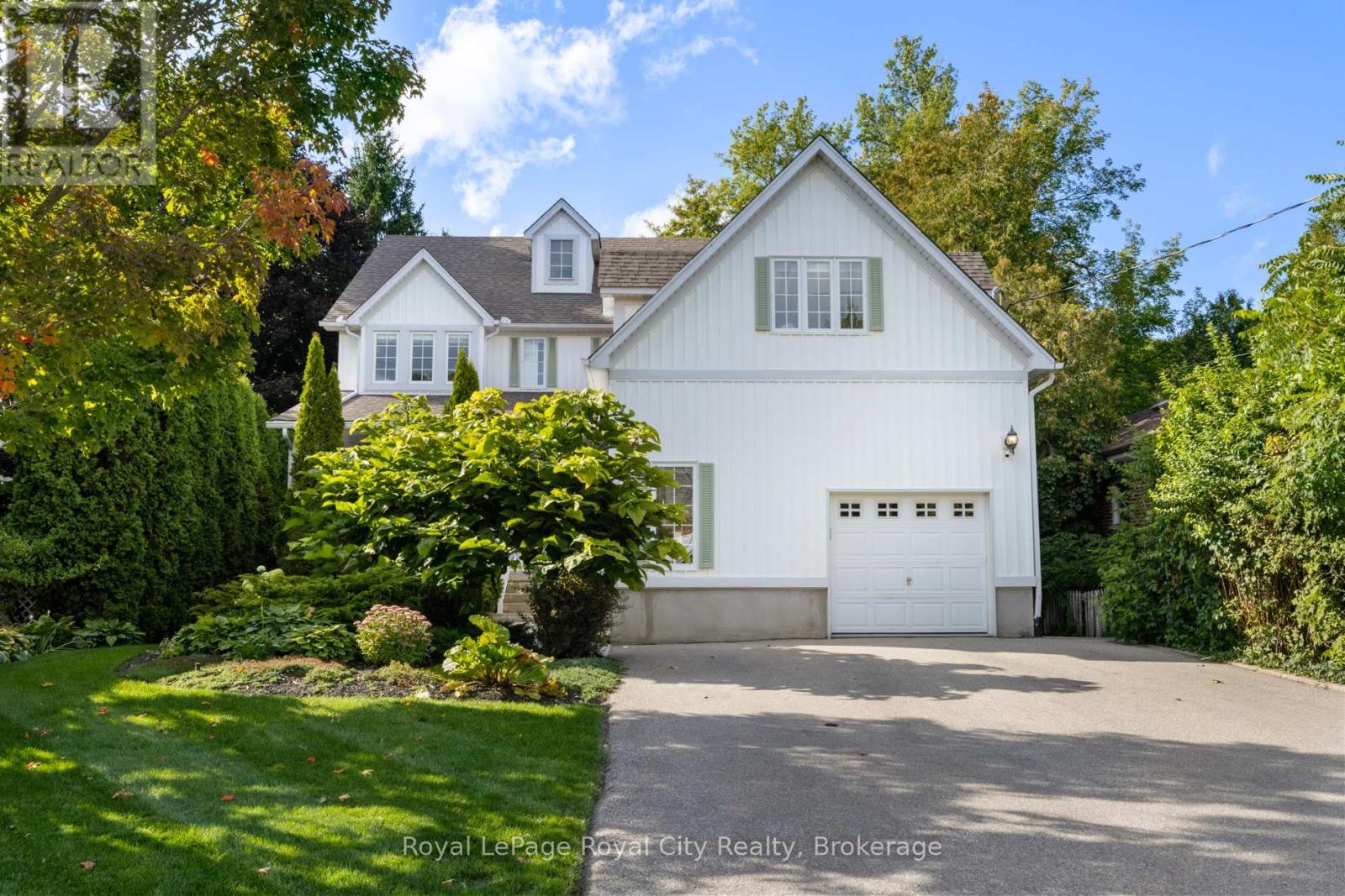 168 Palmer Street, Guelph (St. George's), Ontario  N1E 2R6 - Photo 2 - X12671120