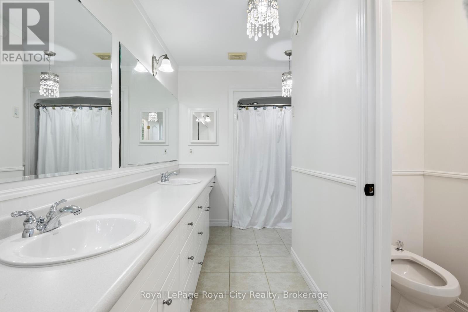 168 Palmer Street, Guelph (St. George's), Ontario  N1E 2R6 - Photo 20 - X12671120