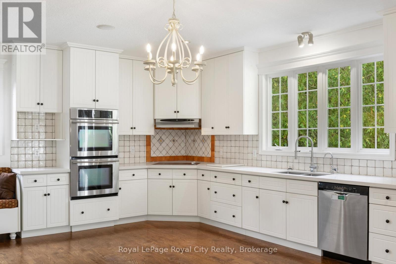 168 Palmer Street, Guelph (St. George's), Ontario  N1E 2R6 - Photo 8 - X12671120