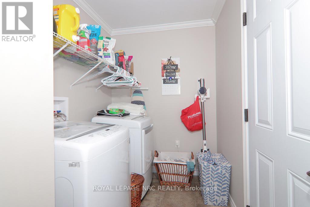 3938 Sunset Lane, Lincoln, Ontario  L0R 2C0 - Photo 11 - X12896160