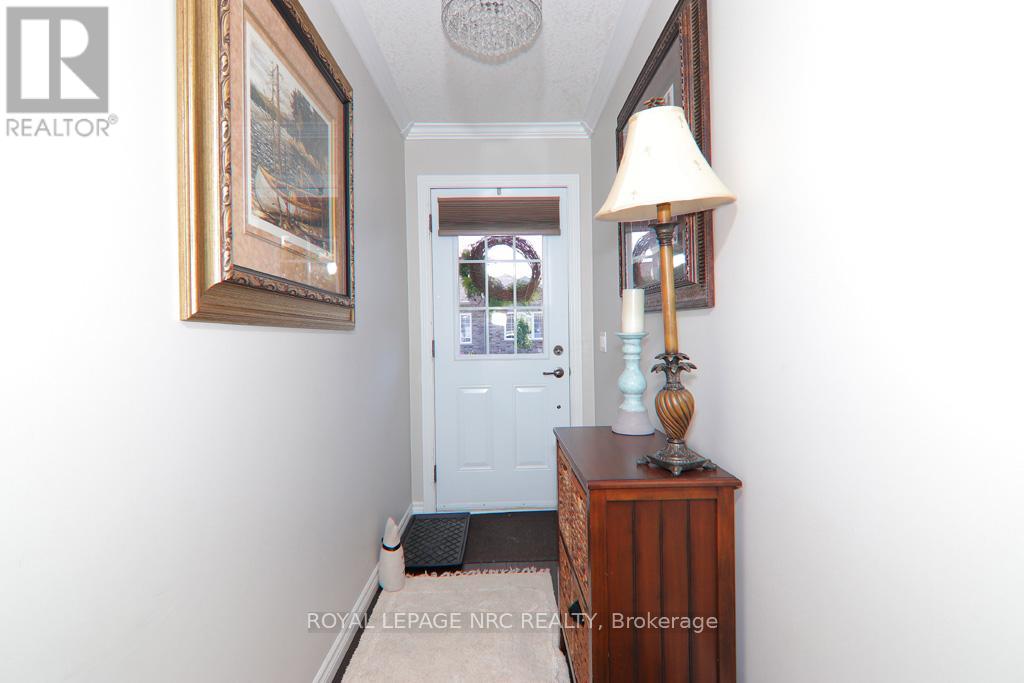 3938 Sunset Lane, Lincoln, Ontario  L0R 2C0 - Photo 4 - X12896160