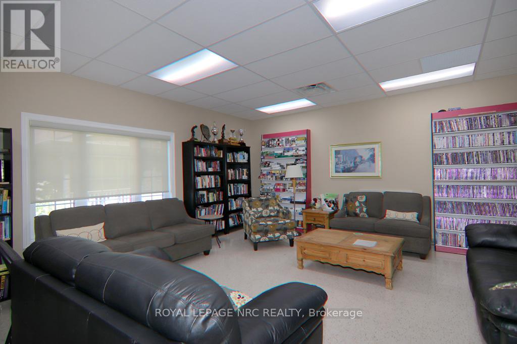 3938 Sunset Lane, Lincoln, Ontario  L0R 2C0 - Photo 47 - X12896160