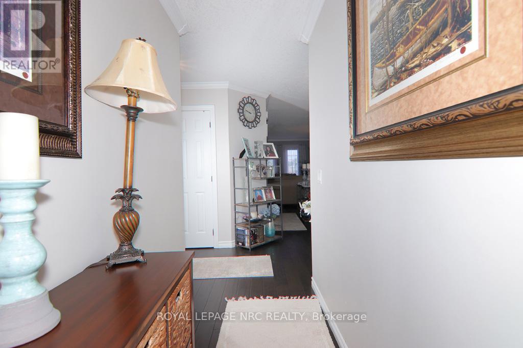 3938 Sunset Lane, Lincoln, Ontario  L0R 2C0 - Photo 5 - X12896160