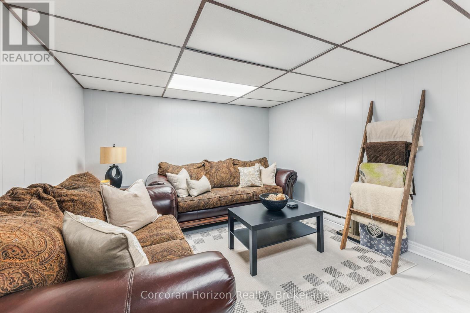 6845 Wilinger Street, Niagara Falls, Ontario  L2J 2B5 - Photo 33 - X12896154