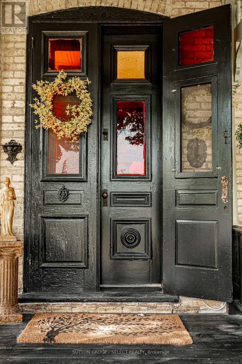 Photo 9 of 50 for 365 William Street