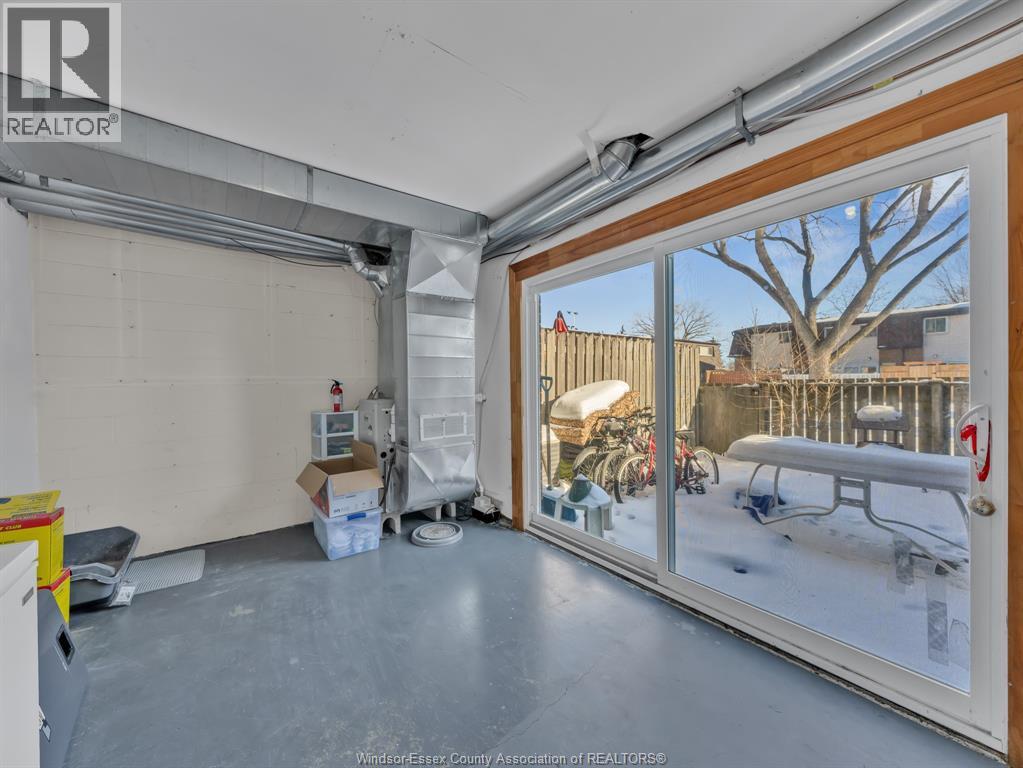 6312 Thornberry, Windsor, Ontario  N8T 3A2 - Photo 12 - 26005651