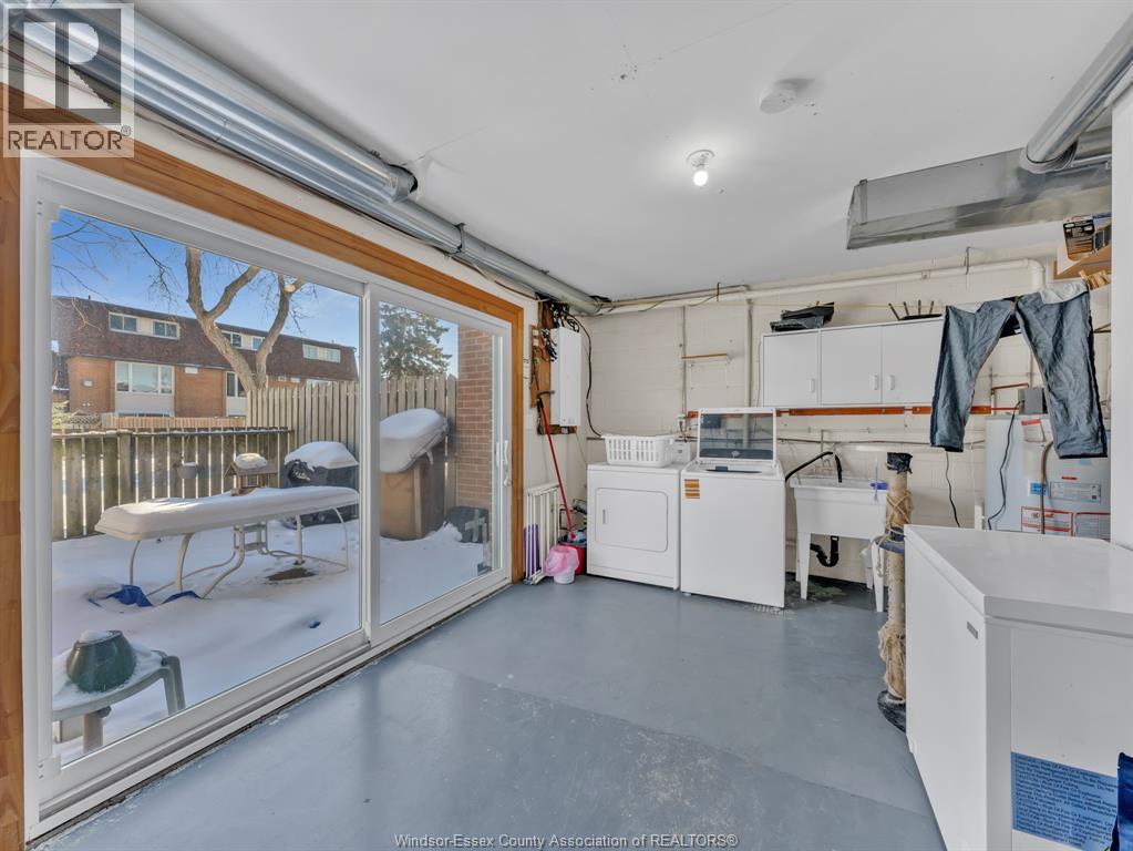 6312 Thornberry, Windsor, Ontario  N8T 3A2 - Photo 13 - 26005651