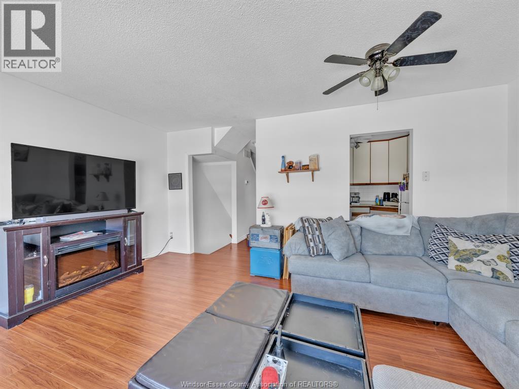 6312 Thornberry, Windsor, Ontario  N8T 3A2 - Photo 16 - 26005651