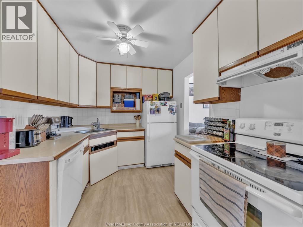 6312 Thornberry, Windsor, Ontario  N8T 3A2 - Photo 18 - 26005651