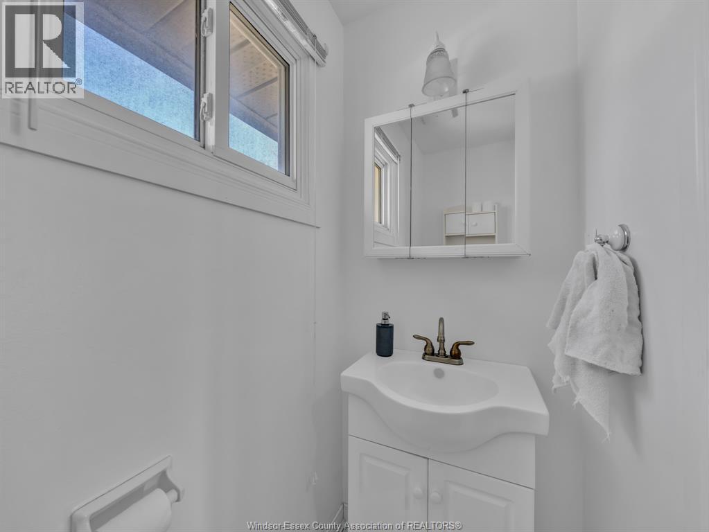 6312 Thornberry, Windsor, Ontario  N8T 3A2 - Photo 20 - 26005651